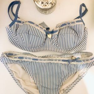 🎀 Juicy Couture Striped Swimsuit Bikini